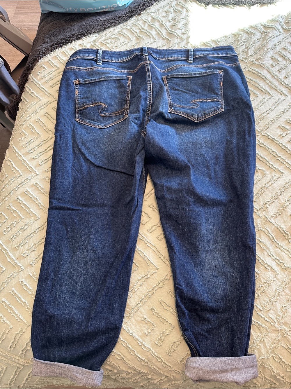 Silver Elyse Capris Women’s Dark Blue